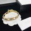 Cadena clásica Diseñador de lujo elegante moda mujer letra colgante pulsera collar de boda joyería especialmente diseñada