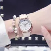 Montres-bracelets 2pcs / Set cadeau magnifiquement emballé montre bracelet ensemble dames mode simple ceinture quartz fraise