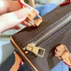 NANO SPEEDY Designer Crossbody Umhängetaschen Zylindrischer Reißverschluss Kissenhandtasche M81085 Verstellbare und abnehmbare Schultergurte Lässige praktische Damenhandtaschen