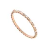 Lyxkvinnor Guldband armband överdrivet serpentin oregelbundna herr- och kvinnors armband avancerade valentinsdag födelsedagsbröllop