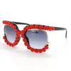Óculos de sol Moda de moda Rose Decoração de mulheres Designer ao ar livre turismo fora da tendência comum Grace UV400