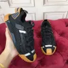 2023 Highquality Fashion Wygodne sportowe buty zwykłe Triple Skórzanie klasyczne szwy na zewnątrz koronkowy w stylu retro Size35-45 Mkjnjk362663