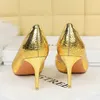 Kleid Schuhe Schuhe Kitten Heels Neue Design Frauen Pumps Stilettos Schuhe Gold Splitter High-heels Mode Bankett Schuhe Große größe 42 43 220117