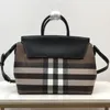 7A Nouveaux sacs fourre-tout à carreaux Sacs à bandoulière Tartan Sac à main Boucle en lettre dorée Cuir véritable Bandoulière amovible uni Plaid Crossbody Purse