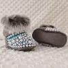 İlk Yürüyüşçüler Dillling Crystal Elmas Bebek Kar Boot Sıcak Kürklü Anti-Slip Bling Rhinestones İncileri Hediye Keepsake El Yapımı Boncuk Ayakkabıları 230114