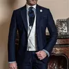 Costumes pour hommes à la mode deux boutons bleu marine hommes costume marié Tuxedos garçons d'honneur hommes mariage bal marié (veste pantalon gilet cravate)