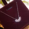 Colares de pingentes de colar elegante moderno para mulheres brancas de zircônia cúbica Cadeia de cor de prata de cor diária jóias da moda 2023 ZD1 SSKPingente