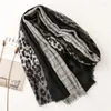 الأوشحة 2023 Women Women Women Leopard Dickf Prester Print Cotton Beins Biscose Hijabs Ladies Shaws and Wraps Pashmina Stoles