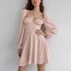 الفساتين غير الرسمية فستان الأزهار A-line مع رقبة منتفخ انظر