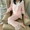 Vêtements de nuit pour femmes Automne Hiver Femmes Lolita Flannel Ruffle Pyjama Sets.Lace Tops Pants.Vintage Ladies Girl's Pyjamas