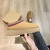 Botas novas marcas de inverno Ful feminina de pele curta planas de chinelos de plataforma Sapatos de plataforma flechas chinelos de camurça botas mujer 221215