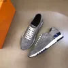 Scarpe da corsa da uomo di marca di lusso Scarpe sportive moda casual per uomo Sneakers da uomo traspiranti da passeggio atletico all'aperto MKJKKK89883