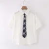 Kvinnors blusar Kort ärm Solid White Women Shirts Summer Button Up Shirt Tops With Bow Preppy JK Style Lapel Casual Blus 13520