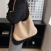 イブニングバッグ2023ファッショナブルなメッセージ肩の女性ハンドバッグトップセールカジュアルマルチファンクデザイナーブランドPUレザービッグポケット
