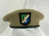 Berets US Army Ranger Regiment Wool Beret Khaki Pierwszy porucznik Rank Hat Military Store