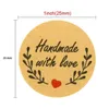 ملصقات لاصقة 500pcs/لفة مصنوعة يدويًا مع Love Scrapbooking Hand Made Label Label Deskner Kraft Round Labels Drop Deliver