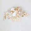 Gioielli per capelli Floralbride Fatti a mano Conchiglia Fiore Perle d'acqua dolce Zirconia Pettine da sposa Accessori da sposa Damigelle d'onore Donna