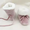 Eerste wandelaars 0-12m Aangepaste handgemaakte winter plus fluweelverdikking veter op prinses Babymeisje Keep warme zachte Soled Lovely Prewalkers 230114