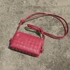 Kvällspåsar 2023 liten lyxdesigner handväska för kvinnlig telefonpåse riktiga läder kvinnors axelband är fritt knutna crossbody