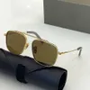 Herrkvinna Solglasögon Nya mode solglasögon med UV -skydd för kvinnor och män vintage överdimensionerad fyrkantig ram Populära glasögon stora glasögon solglasögon