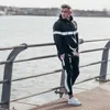 Herrtröjor hoodie vår/sommar fitness pullover sport fast färg randig topp löpning skjorta ridkläder