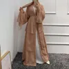 Etniska kläder Chiffon Treble Abayas för kvinnor Dubai Turkiet Muslim Fashion Islamiska blygsamma kläder Öppna front Kimono Duster Coat Solid Color