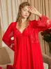 Vêtements de nuit pour femmes Vintage couleur rouge femmes 2 pièces Robe ensembles à manches longues broderie royale dentelle Sexy vêtements de nuit mariée mariage sommeil