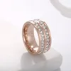 Pierścionki ślubne Zoomango Titanium Steel Double Row CZ Crystal para klasyczna różowe złoto pierścionek zaręczynowy dla kobiet ZR17050