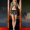 Serbatoi da donna ZATRHMBM 2023 Abbigliamento femminile Moda Gilet corto Vintage Jacquard Scollo a V Crop Top Lady Pantaloncini a vita alta dritti Vestito