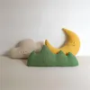 Cuscino Utile Luna Anti-sbiadimento Cartone animato Tiro Resistente a forma di nuvola Decorazione protettiva per la camera dei bambini