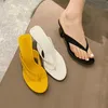 슬리퍼 여름 야외 샌들 2023 브랜드 여성 슬리퍼 슬립 플립 플롭 여성 얇은 하이힐 슬라이드 우아한 신발