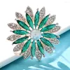 Brosches Cindy Xiang Rhinestone Sunflower for Women Winter Fashion Coat Pin Flower Accessories High Quality 2023