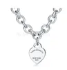 T Designer Heart Tag Pendant Halsband Armband Studörhängen 925 STERLLING Silver Smycken Kvinna Kvinnor Design Luxury Wedding Party275H