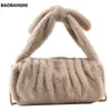 Abendtaschen Kunstpelz Zylinder Einkaufstasche Winter Hochwertige weiche Plüsch Damen Designer Handtasche Plissee Schulter Messenger Geldbörse