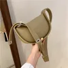 Evening Bags Women's Retro Simple Single Shoulder Messenger Bag Fashion Design Texture Handbags Versatile Work Luxury Designer Handbag