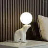 Tafellampen Moderne en prachtige ijsbeerlamp Noordelijke minimalistische LED voor slaapkamerbed creatieve dierendecoratie