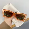 Солнцезащитные очки Lumias 2023 Fashion Cat Eye Shades для женщин в корейском стиле летний винтажный модный модный пляж Protece Eyegsassunglas3099