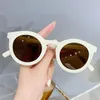 Zonnebril Mannen Vrouwen Matte Snoep Kleur Ronde Voor Volwassen Leuke Cartoon Eyewear Oculos Gafas De SolSunglasses2471