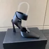 Scarpe con décolleté impreziosite con fibbia in cristallo 110mm Tacco a spillo con tacco a spillo alla caviglia Scarpe da sera per donna con tacco Scarpe da sandalo con tacco a spillo di design di lusso Slingback