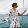 Robes décontractées Une épaule à volants Floral Wrap Robe Deep V Col Spaghetti Strap Taille Haute Femmes Mini 2023 Summer Beach Boho B427