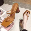 Sandali Tacchi alti da donna Pelle PU Moda Punta quadrata Pantofole sexy da donna Scarpe con clip da donna Calzature femminili 2023