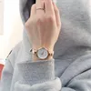 ساعة Wristwatches أزياء النساء العاديات الساعات الكوارتز الصلت الأدبي هدية للفتاة FIT 14-19 سم ساعة الرسغ