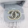 Bijoux noddy badge luxe femmes hommes designer broche marque lettre broches plaqué or 18 carats incrustation cristal strass broche charme perle épinglettes fête cadeau broches