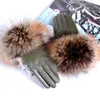 Cinq doigts gants en cuir véritable fourrure femmes hiver mode raton laveur chaud conduite filles peau de chèvre mitaines Guantes1