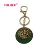 Keychains yuluch houten kleurrijke log hangende sneeuwlegering hanger voor modepaar retro vergulde gouden sleutelhanger sieraden cadeau