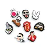 إكسسوارات أجزاء الأحذية 20pcs/مجموعة Bad Bunny Series Charms 2D Soft PVC Clog Jibz Shoes Decoveration