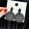 boucles d'oreilles de cercle noir