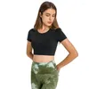 Active Shirts Solid Color Yoga T-shirt Round Neck Women Short Sleeve Exposed Belly Button Sport Breathable Crop Top Quick Dry With Chest Pad