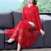 Casual Dresses Kvinnor Lace Long-Sleeved Dress med broderi Elegant Loose High Street 2023 Spring Fashion Mother's High-End Silk