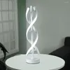 Masa lambaları Modern LED Spiral Lamba Masa Başucu Oturma Odası Yatak Odası Dekorasyonu İçin Akrilik Kavisli Işık Us Fiş